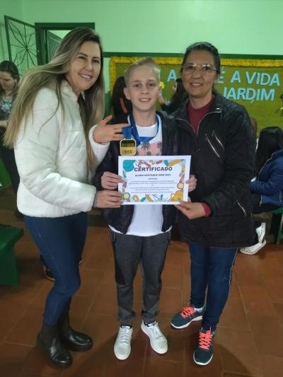 Escola Padre Gerson Galvino de Laranjeiras entrega Certificados e Medalhas aos Alunos Pelo 1º Lugar no IDEB 2024